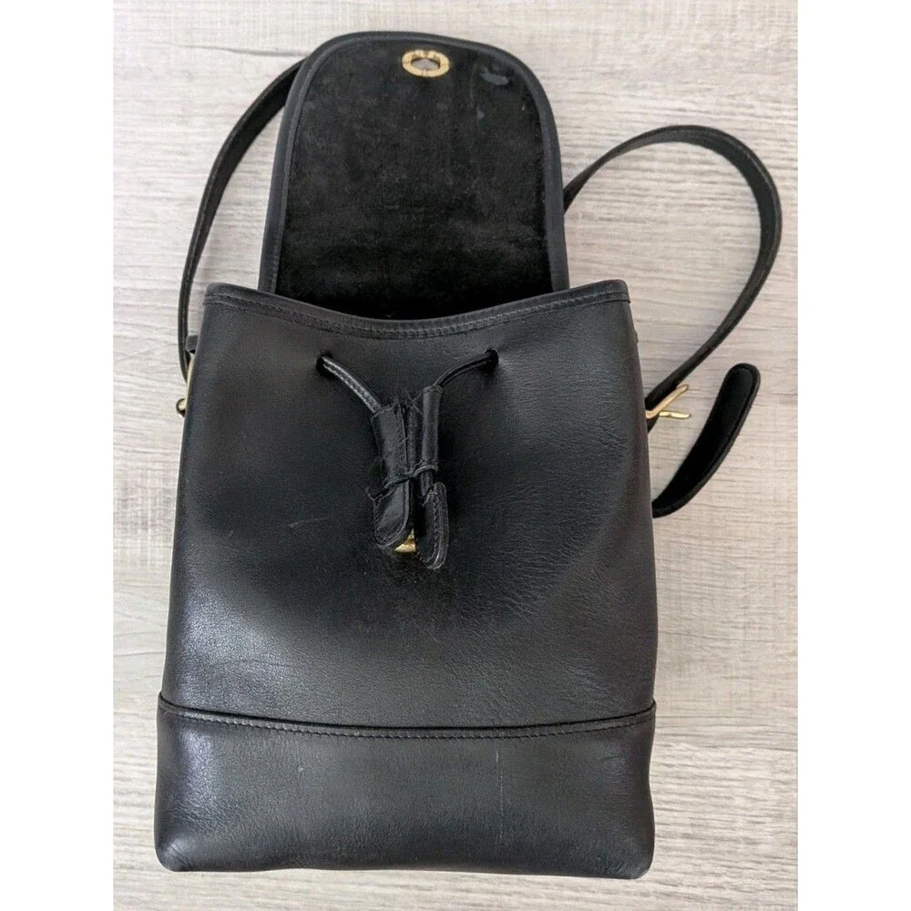 Vintage Coach Legacy Backpack 9960 Black Leather Adjustable Straps Charm READ
